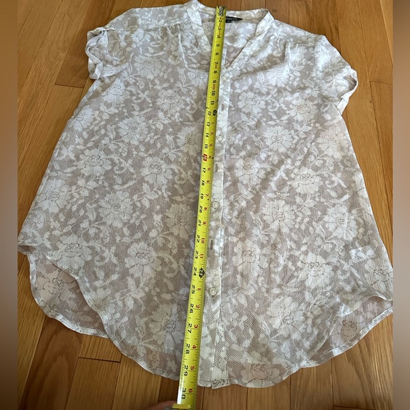 Express Tops - Express short sleeve XS TP sheer tan and white flowery  blouse. 100% polyester